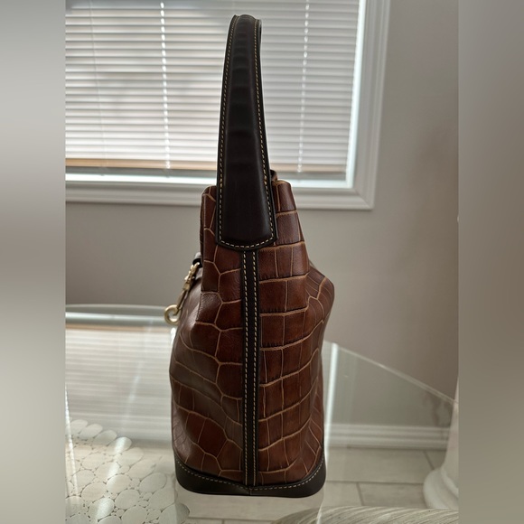 SOLD DOONEY & BOURKE Croc Embossed Leather Logo Lock Hobo  Shoulder Bag Brown - Picture 4 of 11
